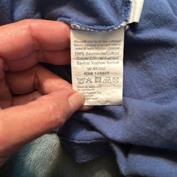 Blue short sleeved blue split V neck with pockets - Picture 4 of 4